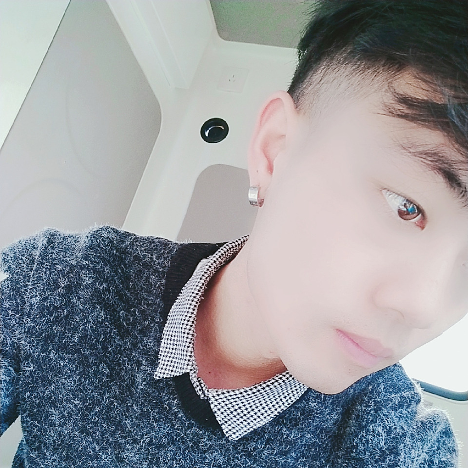 输了全世界。输了你海报