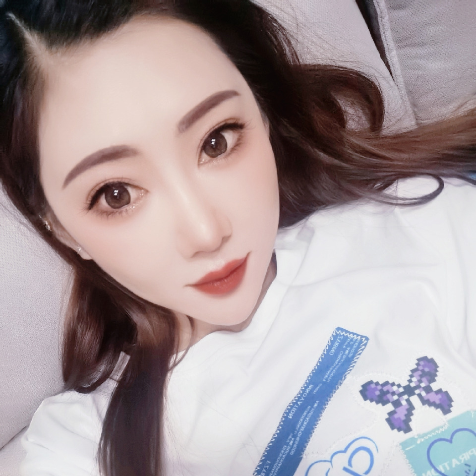 牛油果~瑜娜海报
