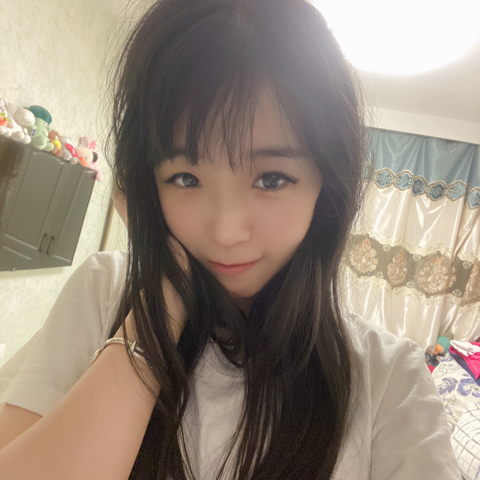 迪丽冷巴呀海报