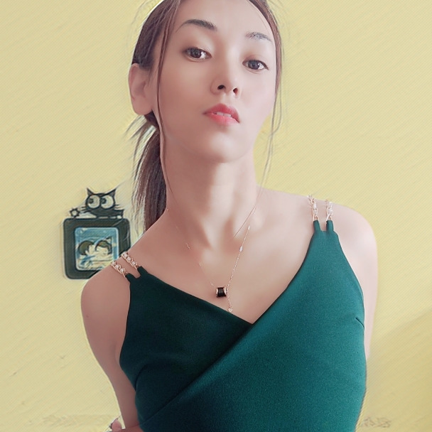 上官秋雅海报