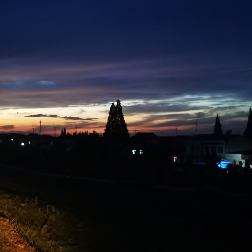 lensj海报