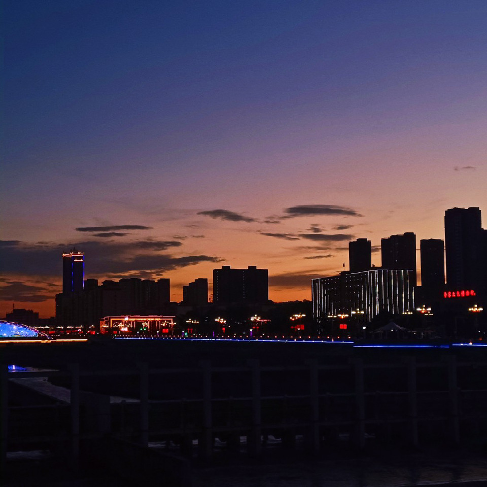专一eh海报