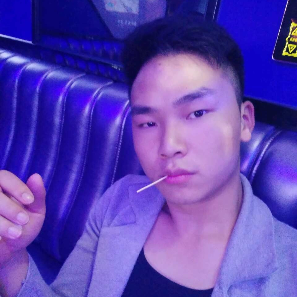 🍐😓🐷海报