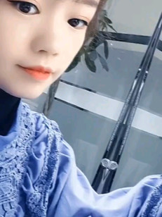 搬砖小姐姐的工作日常