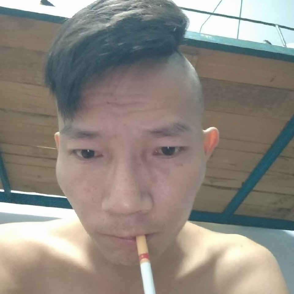 妳與我無關以墨画人生海报