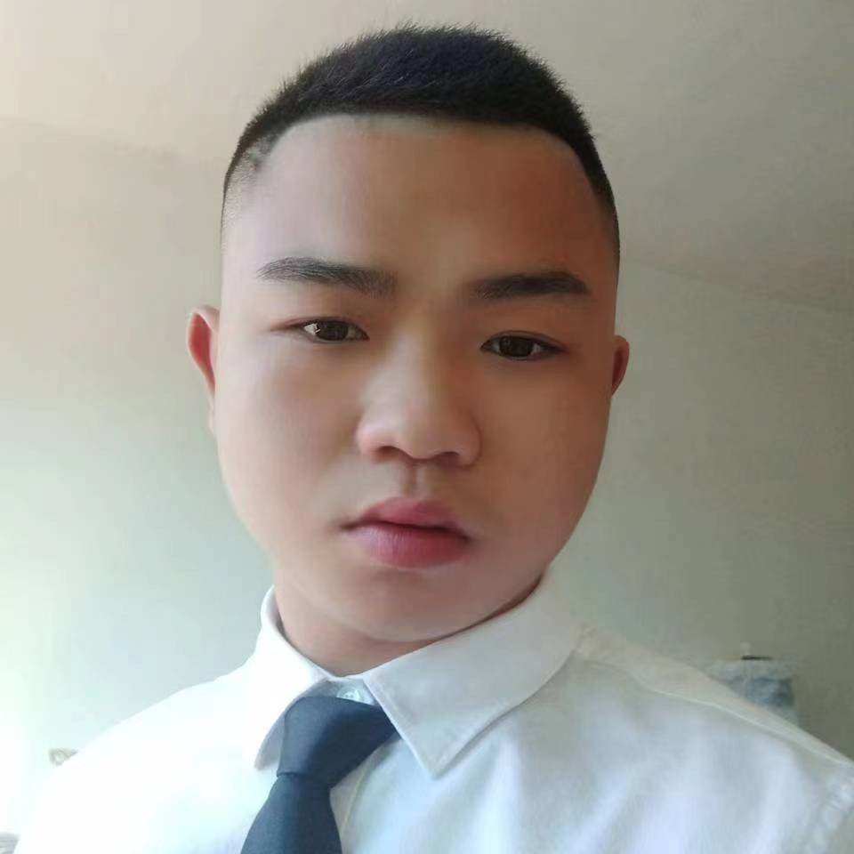 忍让女孩海报