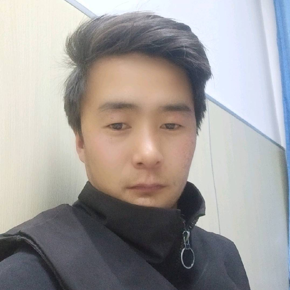 虎牙哥MK6rNa海报
