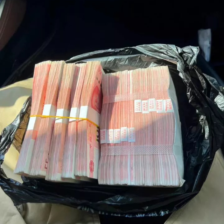 钢琴6级小熊海报