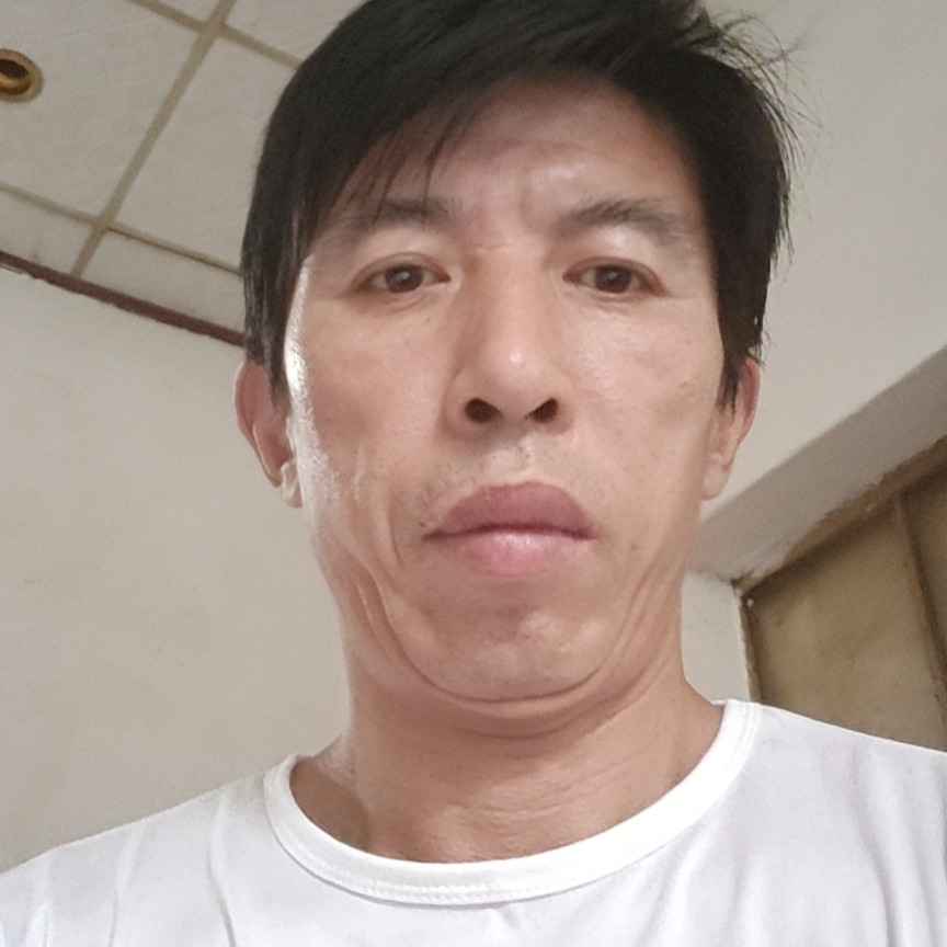 龙在天涯共此时海报