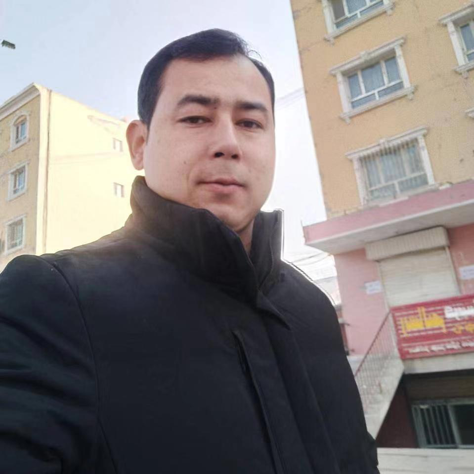 师若彤359f海报
