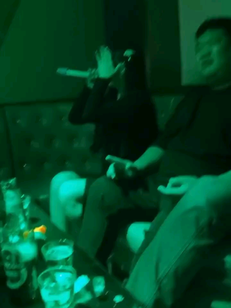 唱歌可以 消费可以 五一快乐