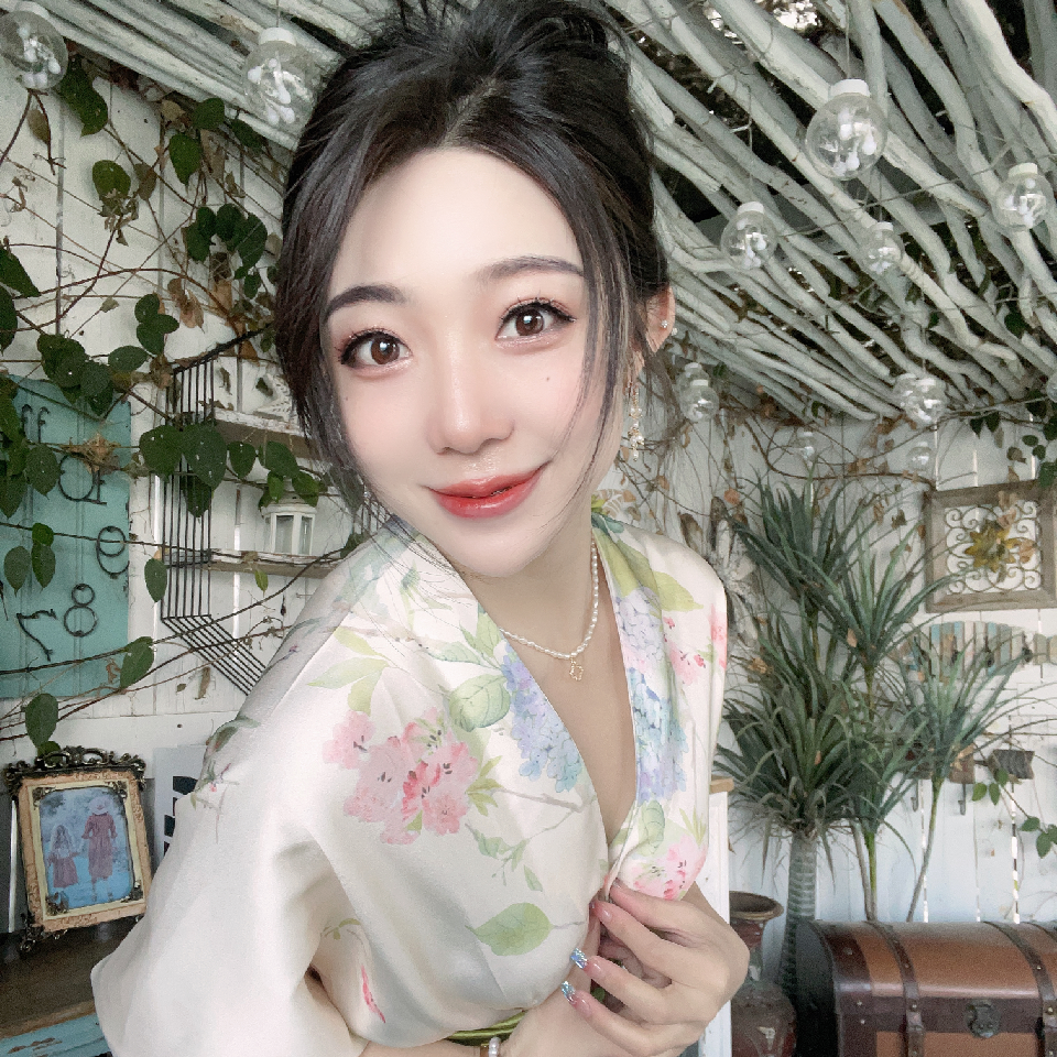 桃子呦海报