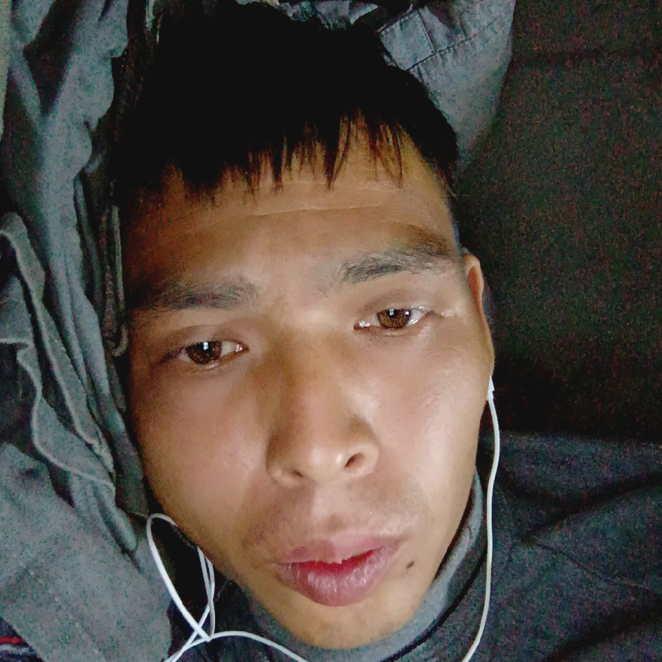 萌新宝宝FtvDLp海报